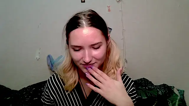 Snapshot of _kikiclark__ chatting on October 15, 8:55 pm kikiclark online show from October 15, 8:55 pm