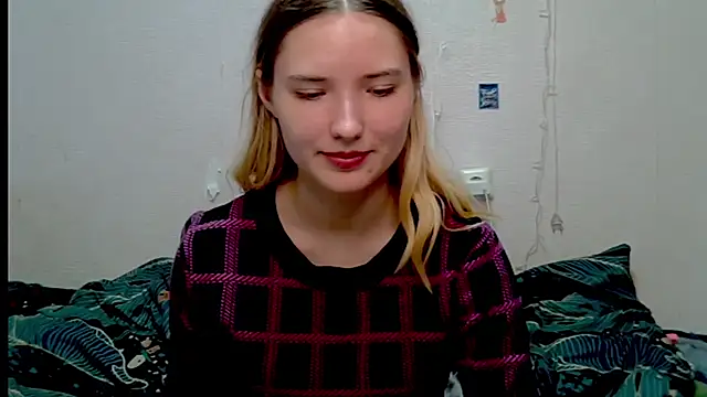 Snapshot of _kikiclark__ chatting on October 5, 9:20 pm kikiclark online show from October 5, 9:20 pm