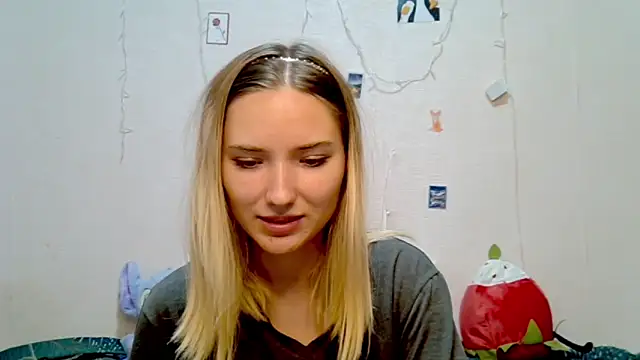 Snapshot of _kikiclark__ chatting on September 18, 8:29 pm kikiclark online show from September 18, 8:29 pm