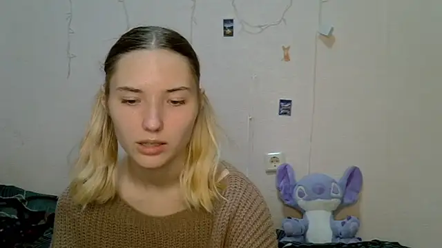 Snapshot of _kikiclark__ chatting on September 8, 8:19 pm kikiclark online show from September 8, 8:19 pm