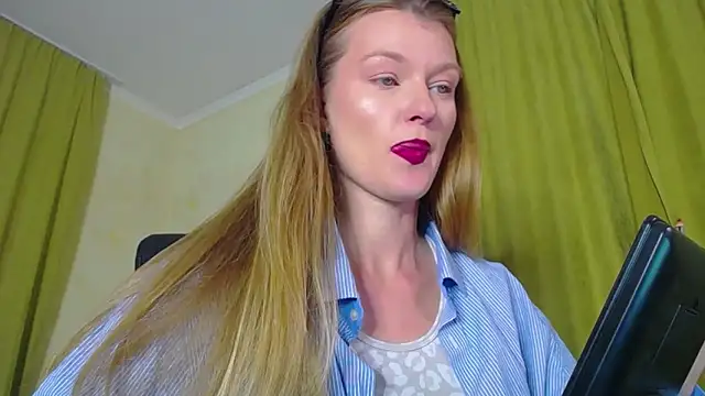 MysticVenus  online show from November 16, 3:12 pm