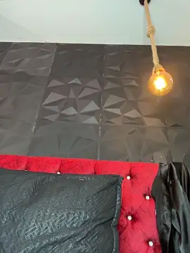 Juanita-Diaz online show from November 11, 8:28 pm