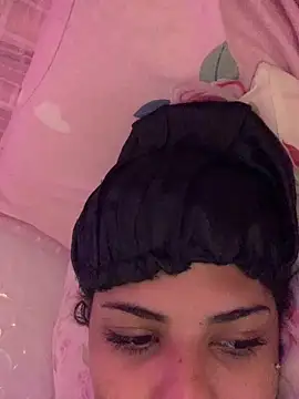 luluzinhax online show from February 5, 1:03 pm