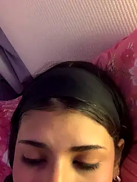 luluzinhax online show from October 1, 5:01 am