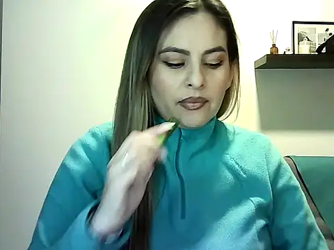 Valery  Rouse  online show from July 18, 12:58 am