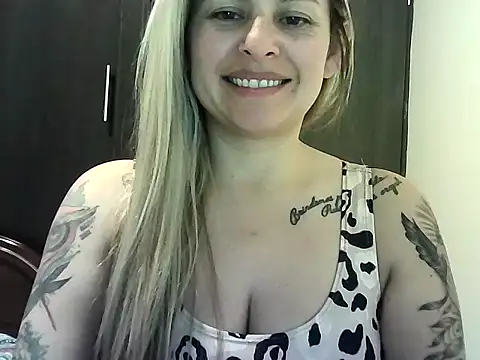 Valery  Rouse  online show from November 11, 3:46 am