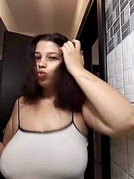 NicoleHayle online show from September 23, 6:33 am