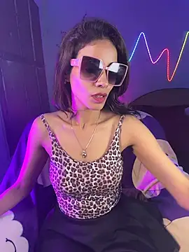 royeoy22 online show from June 26, 8:48 am