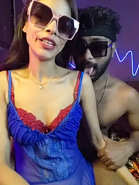 royeoy22 online show from March 5, 3:41 pm