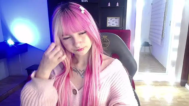  Charlotte Collins  online show from May 25, 3:22 pm