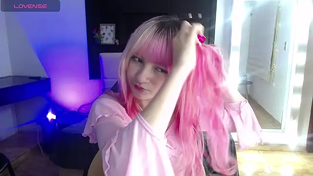  Charlotte Collins  online show from July 1, 4:28 pm