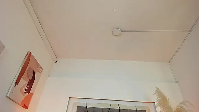 lea walkerr online show from March 10, 8:13 pm