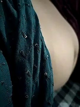 Snapshot of sexy__girls98 chatting on September 18, 6:01 am sexy girls98 online show from September 18, 6:01 am