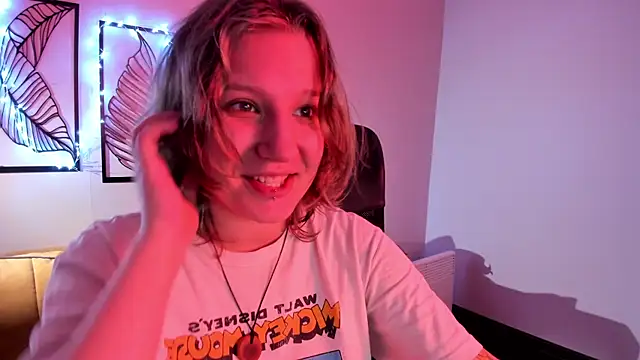 Hailey Foxy online show from November 27, 9:01 am