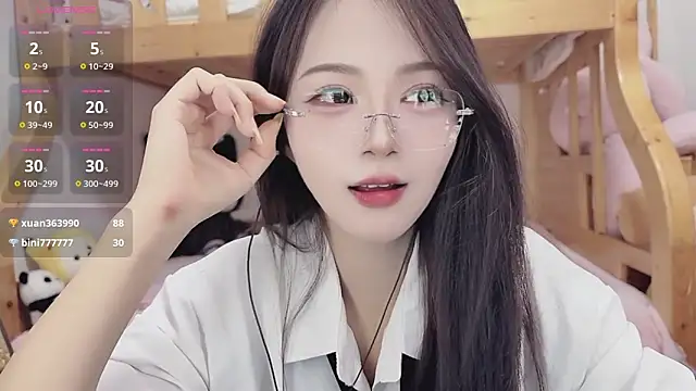 Sue101010 online show from October 13, 2:20 pm