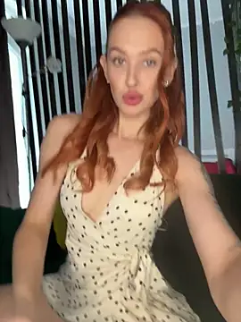 LittleFox    online show from May 12, 7:49 am