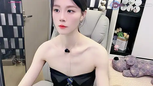 Yueyue-MM online show from June 18, 3:08 am