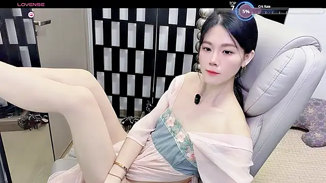 Yueyue-MM online show from July 14, 2:05 am