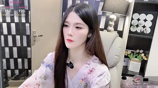 Yueyue-MM online show from November 29, 9:13 am