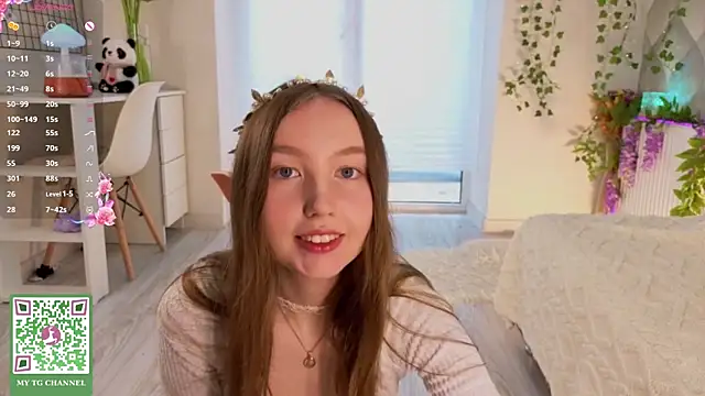 ElfredaTupy online show from July 12, 10:49 am