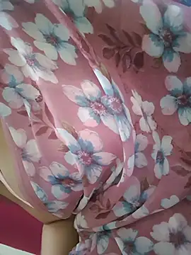 Snapshot of cherrydesuza69 chatting on October 4, 9:48 am cherrydesuza69 online show from October 4, 9:48 am