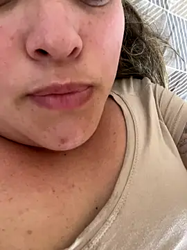 bruna438 online show from September 26, 7:00 pm