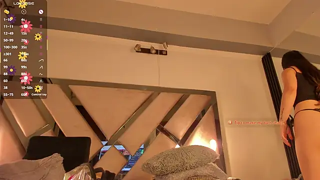 Niicolle Evanss online show from February 15, 12:59 pm