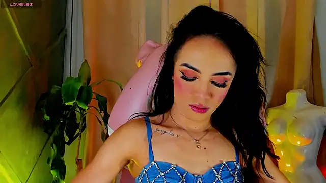 Cristal Gem1 online show from July 17, 5:45 am