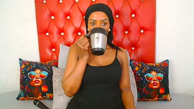 GaggingQueen32 online show from November 15, 7:59 pm