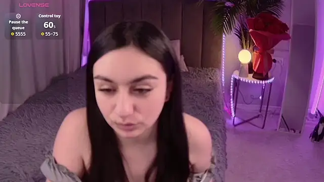 Lola Sparks online show from October 20, 7:22 am