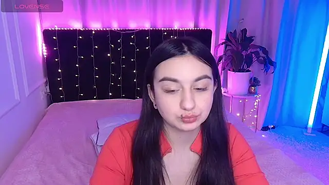 Lola Sparks online show from December 2, 6:26 am