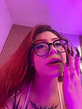 Red Bunny v online show from June 19, 1:25 pm