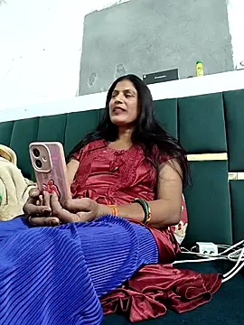 komi 33 online show from November 18, 5:58 pm