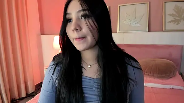Snapshot of Sara_Hills_ chatting on September 18, 1:20 pm Sara Hills online show from September 18, 1:20 pm