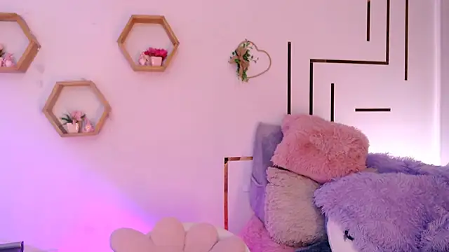 AuroraHans1 online show from March 3, 11:22 pm