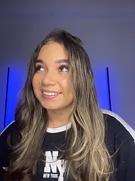 AnnyLopezzz  online show from October 24, 5:25 am