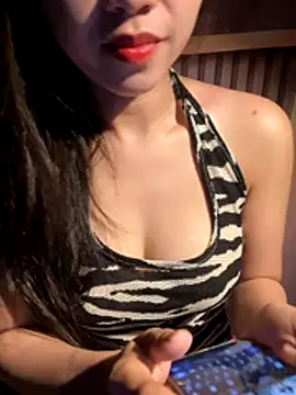 Yumii 09 online show from January 8, 8:24 pm