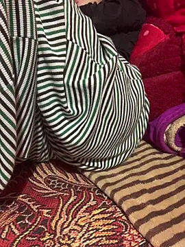 Tieuvi 18 online show from January 13, 3:23 am