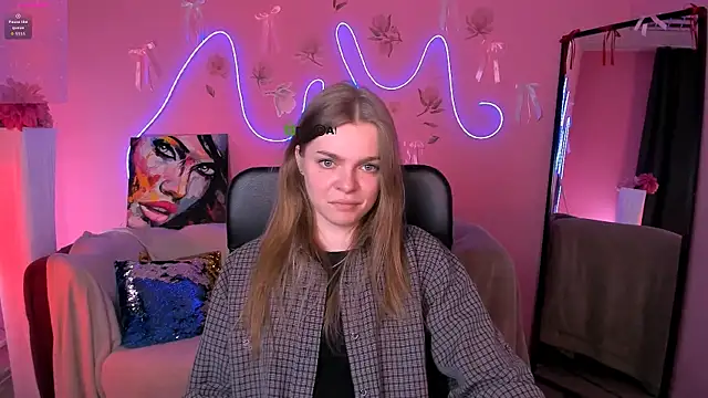 veronica bubble online show from April 30, 7:30 pm