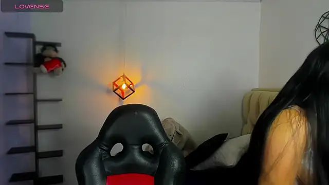 MOLLYSPENCER1 online show from April 29, 6:46 pm