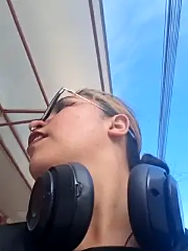 amanne misa online show from February 4, 10:24 pm