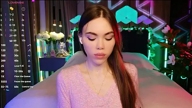 MimiFors online show from October 16, 7:38 pm