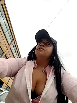 -Mia1 online show from September 27, 1:40 pm