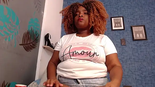 isabella brown1 online show from November 15, 12:28 pm