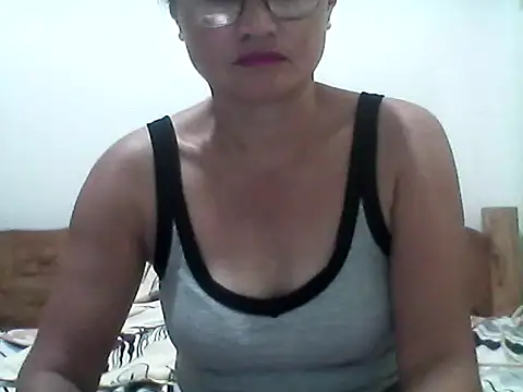 nathalie0045 online show from June 4, 10:47 pm