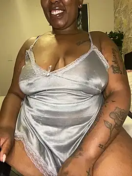 fatpussydallx online show from May 3, 2:59 am