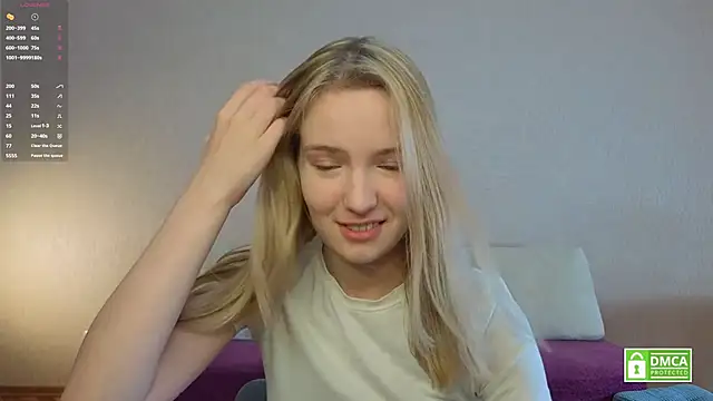 HongTomczak online show from June 18, 7:54 am