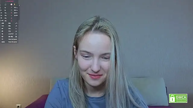 HongTomczak online show from June 22, 7:49 am