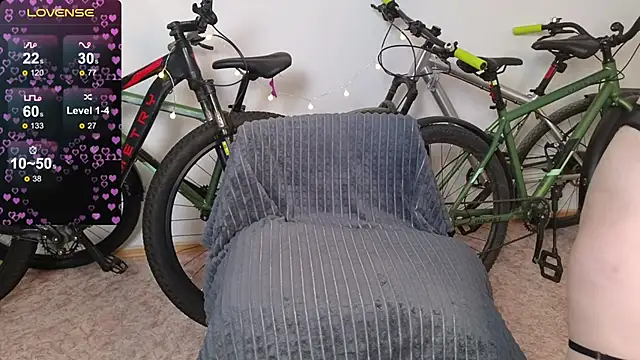 Snapshot of BellaMurrr chatting on October 24, 5:36 am BellaMurrr online show from October 24, 5:36 am