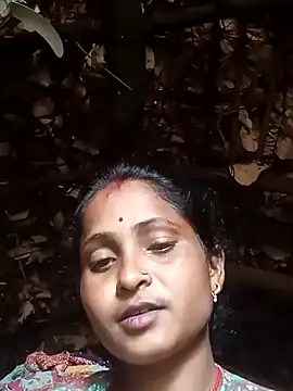 Snapshot of sonaya9y chatting on September 19, 5:28 am sonaya9y online show from September 19, 5:28 am